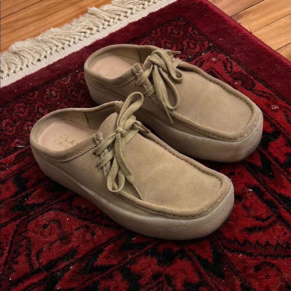 Clarks Wallabee Mule
